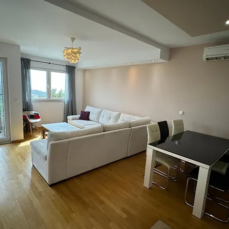 Apartment Aurea *